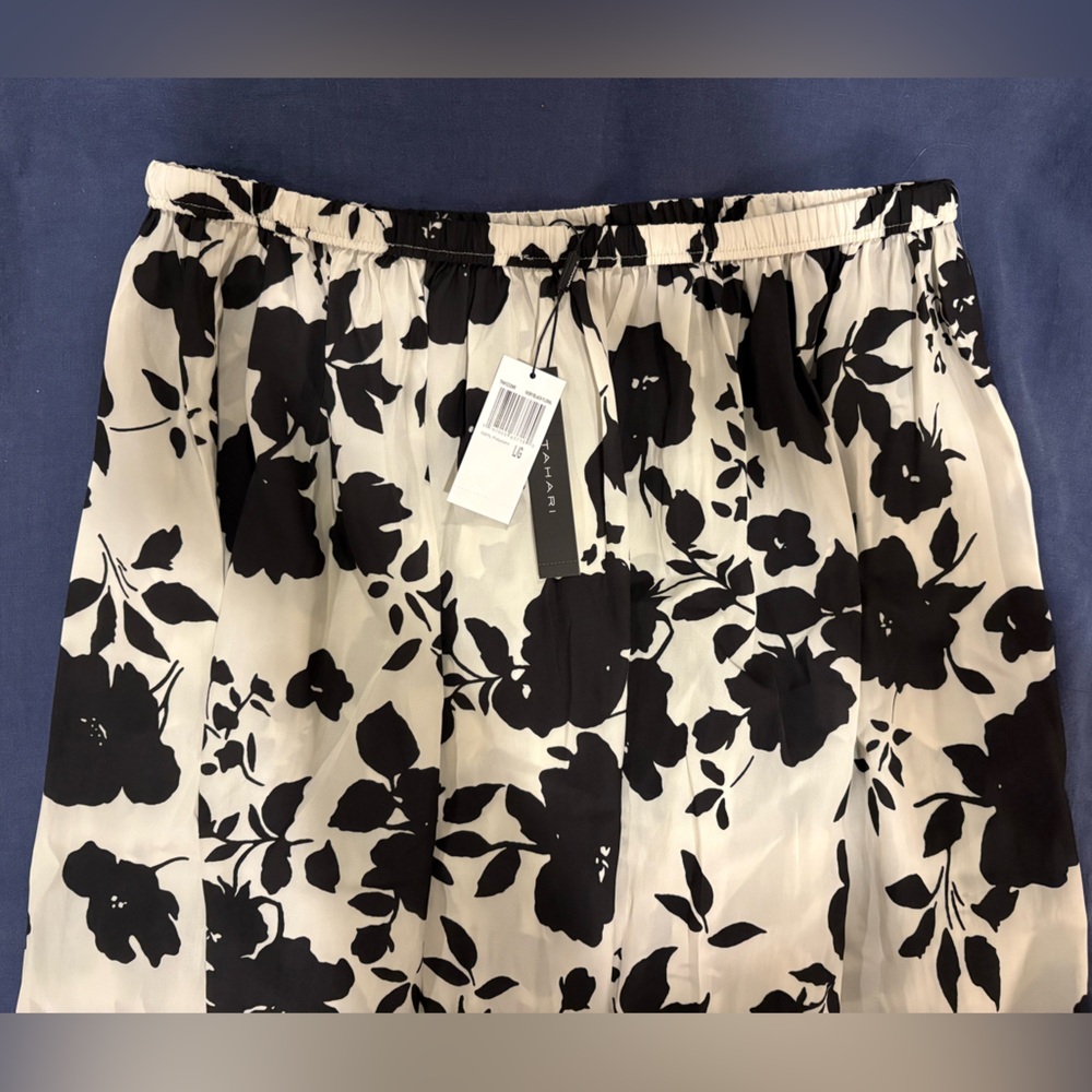 Tahari Floral Long Skirt with Pockets - Picture 3 of 7